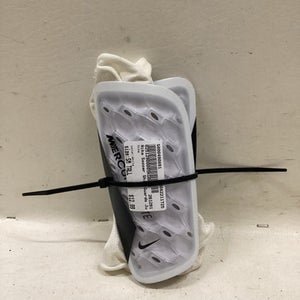 Used Nike Soccer Shin Guards Junior White SM Tall 11725-S000490891