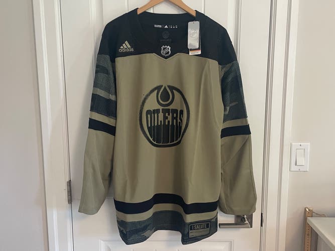 BMWT Authentic Adidas Edmonton Oilers Military Appreciation Jersey Size 52 Large