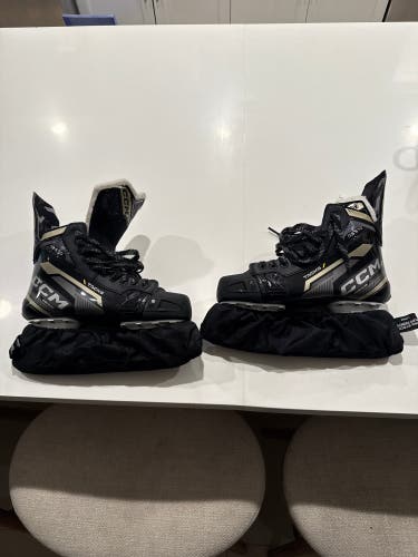2022 CCM Tacks AS-570 Hockey Skates Regular Width 8 (Used)