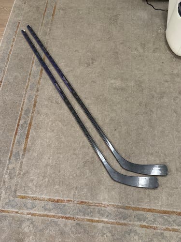 Patrick Kane Pro Stock sticks : Senior CCM RibCor Trigger 7 Pro Left Hand Hockey Stick (Used)