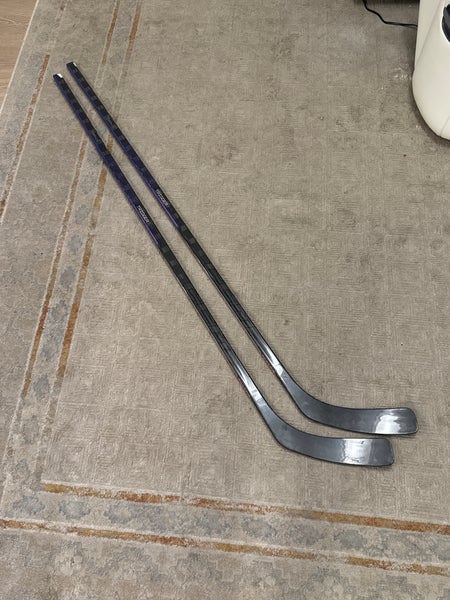 Patrick Kane Pro Stock sticks : Senior CCM RibCor Trigger 7 Pro Left Hand Hockey Stick (Used)