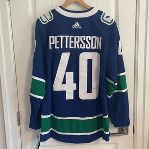 BNWT Authentic Adidas Vancouver Canucks Elias Pettersson Jersey Size 50 Medium