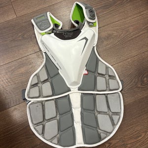 Large / XL LACROSSE GOALIE Maverik Chest Protector (Used)