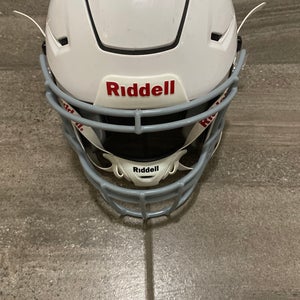 Small Adult Riddell SpeedFlex Helmet (Used)