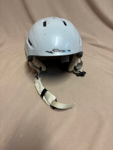 Kid's Medium Salomon Divine Helmet (Used)