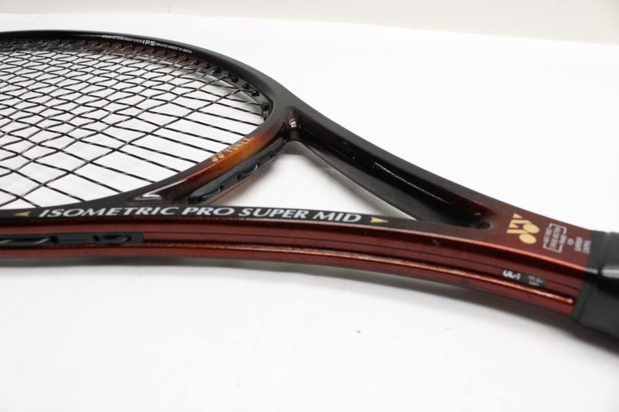 美品　YONEX ISOMETRIC YONEX ISOMETRIC PRO SUPER MID TENNIS RACQUET (4 1/8) NEW GRIP
