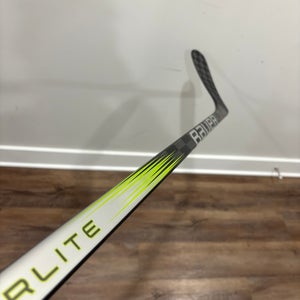Bauer Vapor Hyperlite 2 Left Hand Hockey Stick P92 70 flex (New)