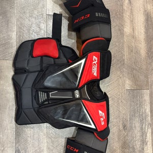Small CCM Extreme Flex Shield E2.9 Goalie Chest Protector (Used)