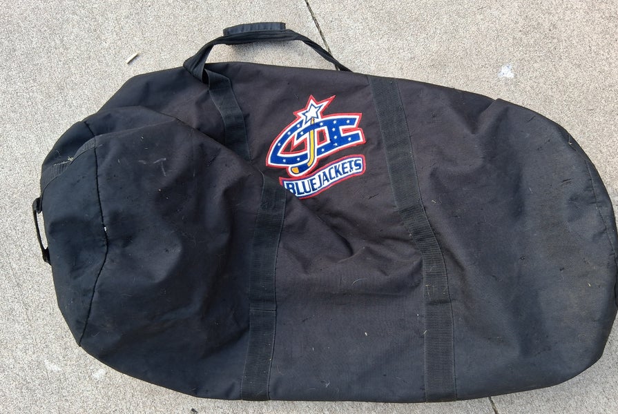 Cambridge Isanti Blue Jackets youth hockey association equipment Bag (Used)