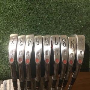 Wilson Staff Dynapower Fluid Feel Irons Set (2-PW) Steel Shafts (STD -1)