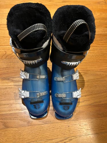 Mondo 25 & 25.5 Salomon Kids T3, All Mountain Ski Boots (Used)