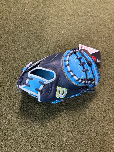 Wilson RH Catcher's A2000 Baseball Glove 33" (New)