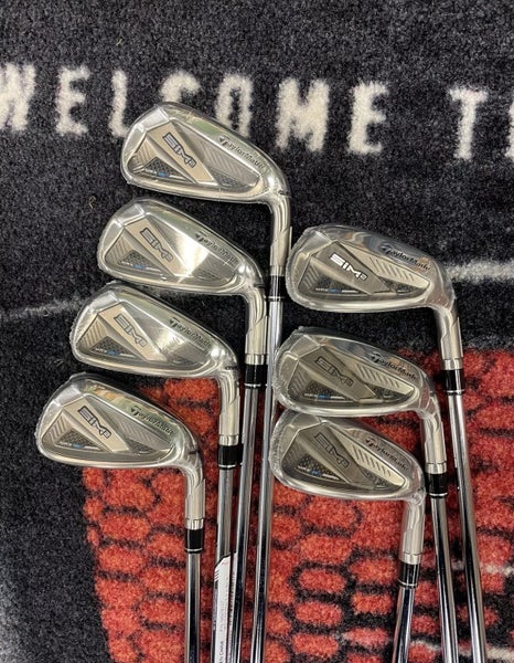 Men's TaylorMade SIM2 MAX Right Handed Iron Set Regular Flex (7 Clubs) #5 - #9, PW, GW Steel Shaft (