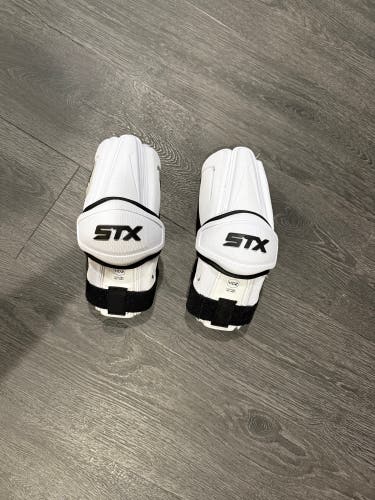 Medium Adult STX Stallion 900 Arm Pads (Used)
