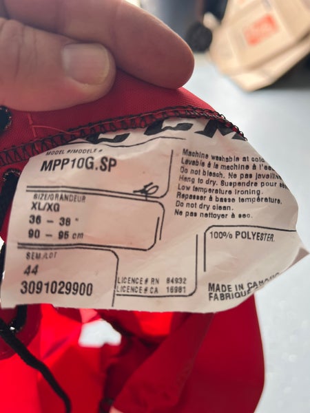 Detroit redwings Red XL CCM PP10 Pant Shell (New)