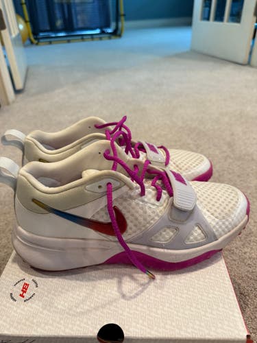 Pink Men's Size M 9.0 (W 10.0) Nike Turf Cleats (Used)