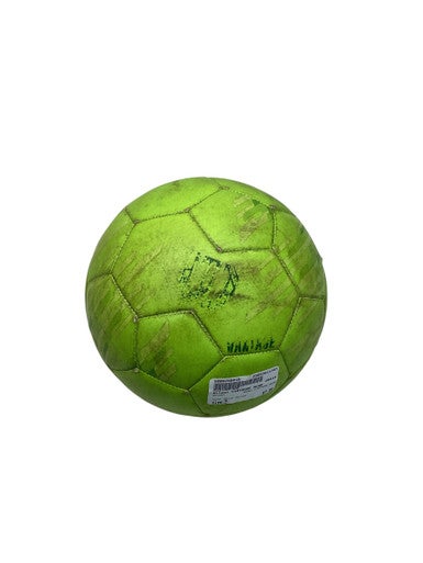 Used Wilson VINTAGAE NCAA All Size Soccer Ball Optic Yellow 5 11347-S000256016