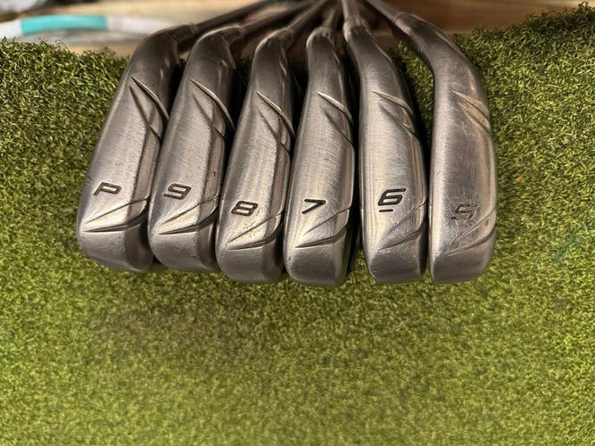 TaylorMade Rocketballz 5-PW Iron Set, RBZ Regular Flex, RH
