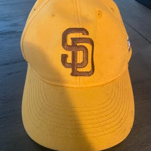Padres  Kids Unisex One Size Fits All Hat (Used)