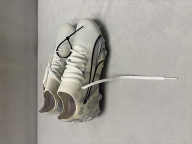 Used Puma Soccer Cleats White Senior 7 11490-S000265936