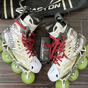 Mission Inhaler WM01 inline Hockey Skates Senior Size 9 Regular FREE Easton Bag