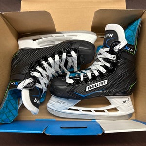 Bauer XLP Hockey Skates Regular Width Size 2 (New)