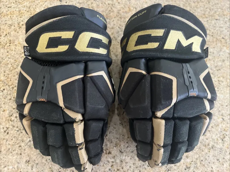 CCM Tacks AS-V Pro Senior Ice Hockey Gloves D30 VGK Gold Black Gloves 14"