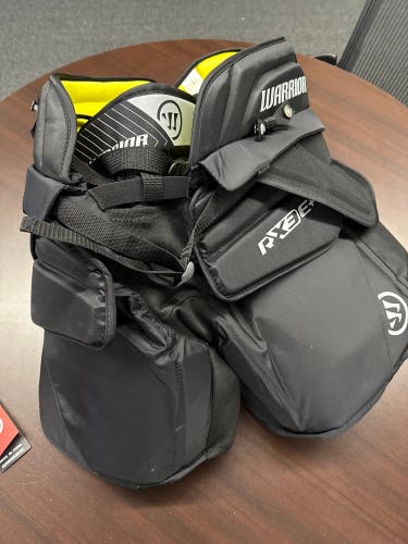 Senior Small Warrior Ritual x3 E+ Hockey Goalie Pants (New)