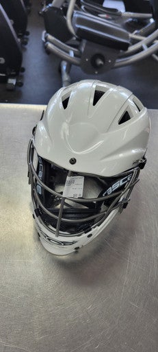 Used Cascade CS-R Lacrosse Helmet White One Size 11497-S000152233