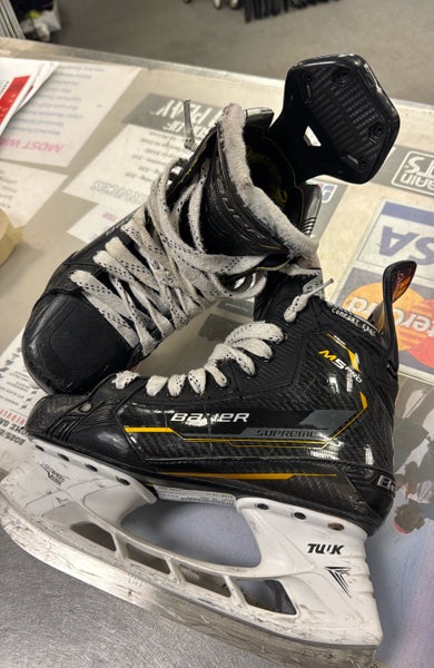 Bauer Supreme M5 PRO (Used) Intermediate size 6.5 fit 2 Ice Hockey Skates fit2 int