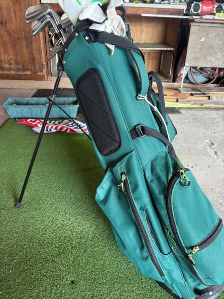 Wilson Staff Eco stand bag | SidelineSwap | Buy and Sell on