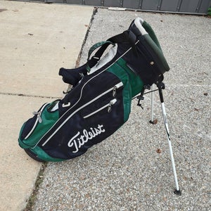 Titleist Dual Strap Lightweight Golf Stand Bag Green/Black