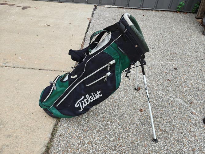 Titleist Dual Strap Lightweight Golf Stand Bag Green/Black