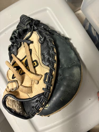 Mizuno Catcher's Glove (Used)