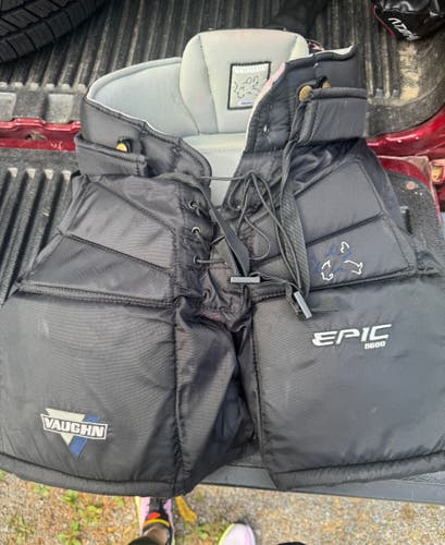 Small Vaughn Epic 8600 Goalie Pants (Used)