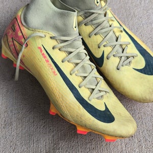 Yellow Men's Size M 8.5 (W 9.5) Nike Mercurial Superfly Molded Cleats Cleats (Used)