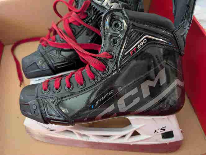 CCM JetSpeed FT690 Hockey Skates Regular Width Size 5 (Used)