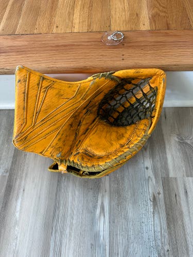 True L12.2 Glove Set Pro Stock