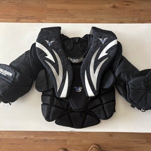 Medium 2020 Vaughn Velocity V5 Goalie Chest Protector (Used)