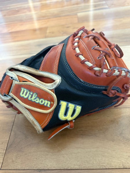 Catcher's RH Wilson A2000 Baseball Glove 34" (Used)