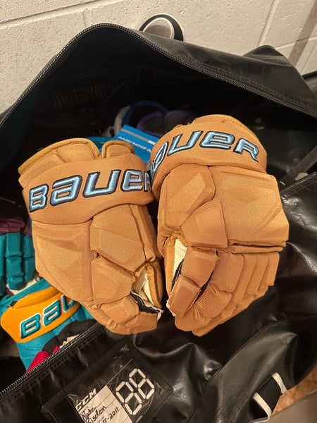 Jets Bauer Vapor Hyperlite Gloves 14" Pro Stock (New)