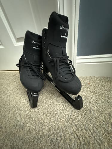 Jackson Ultima Freestyle Figure Skates Adult 8 (Used)