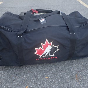 Team Canada Nike Pro Stock Hockey Team Equipment Travel Bag Coach