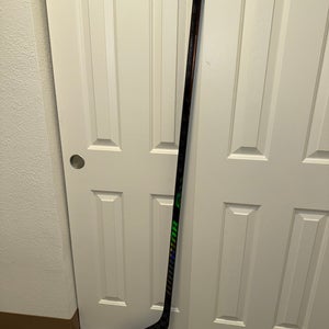 Intermediate Warrior Covert QR6 pro Right Handed Hockey Stick W03 (Used)