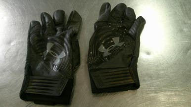 Used Under Armour BB/SB Batting Gloves Black LG 11868-S000065616