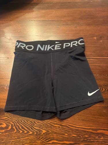 Black Medium Women's Nike Spandex (Used)