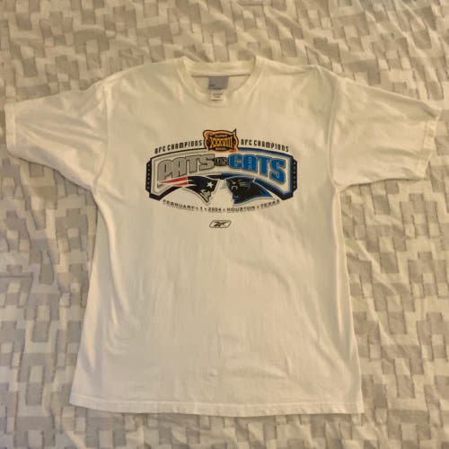 Reebok Super Bowl XXXVIII T-Shirt Patriots vs. Panthers (2004, Size L)