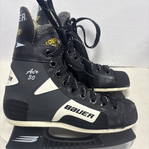 Junior Size 1 Bauer Air 30 Comfort Fit Ice Hockey Skates. Excellent Condition