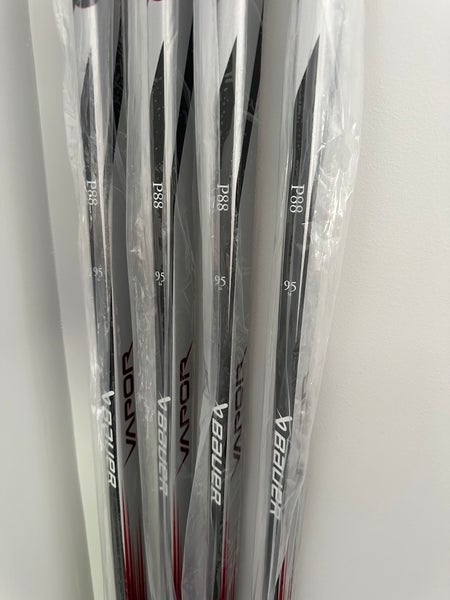 Senior Bauer Vapor Team Right Handed Hockey Stick P88 (New)
