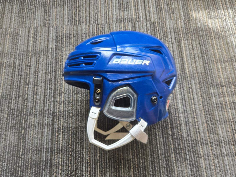 Small Bauer Re-Akt 200 Helmet (Used)